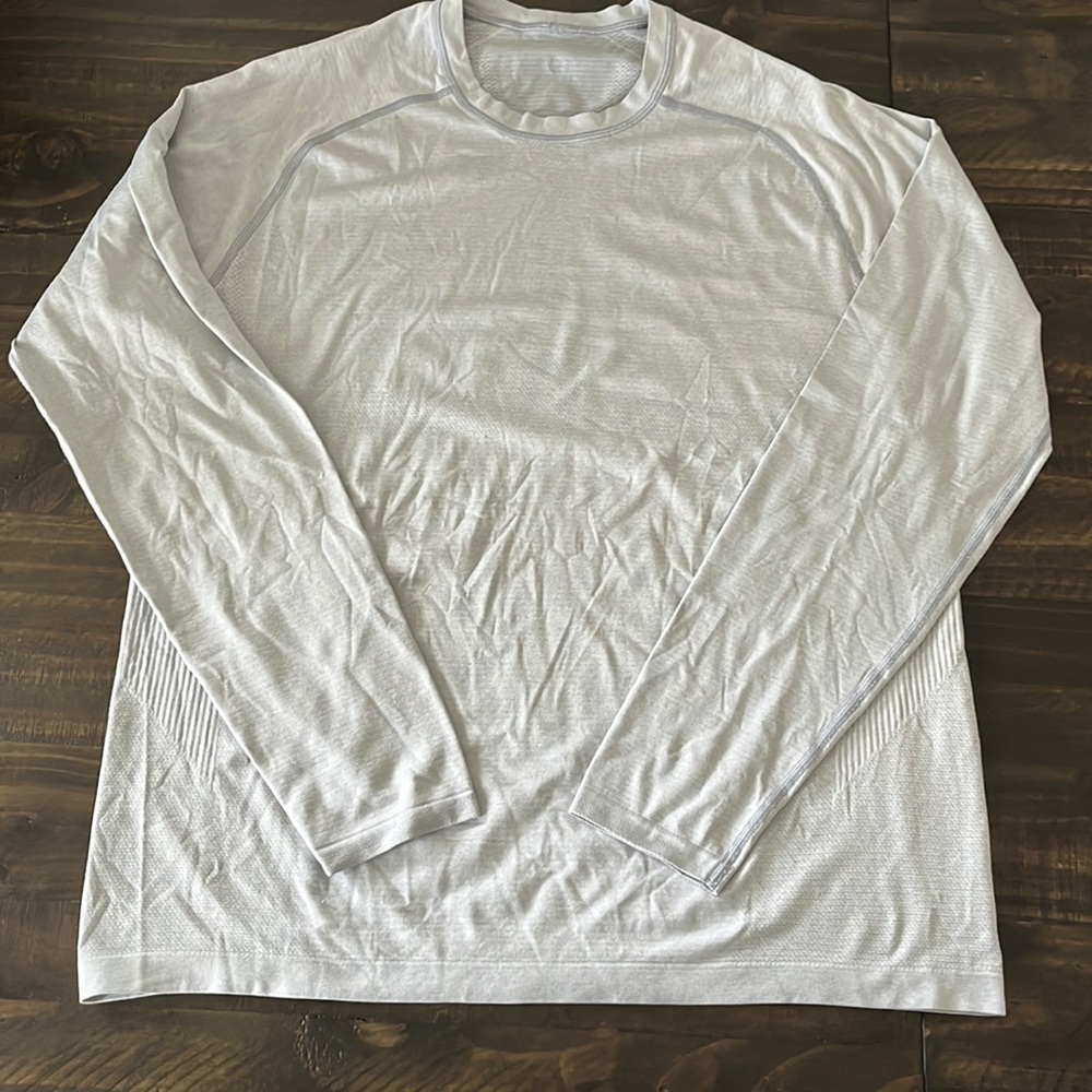 Lululemon Vent tech Long Sleeve